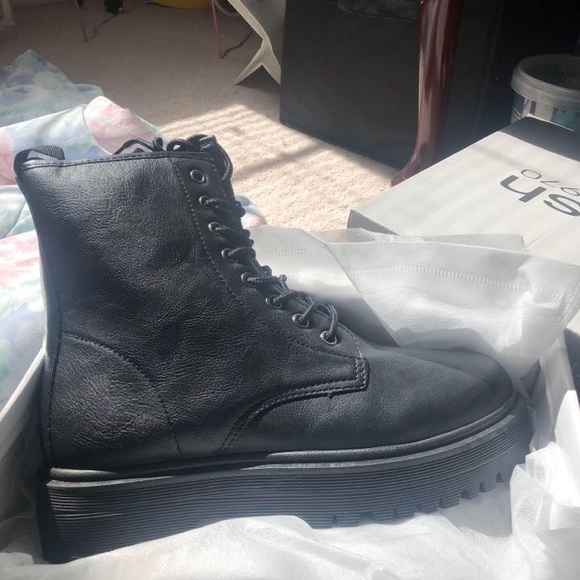 Women’s boots - Picture 4 of 4